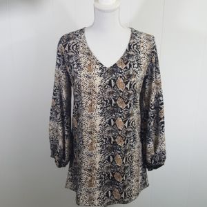 Belongsci blouse